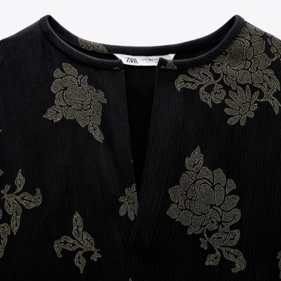 NWT - PRINTED BLOUSE - SUPER SOFT FABRIC - L - Picture 3 of 3